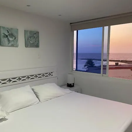 Amazing Ocean View Apartment In El Laguito Cartagena